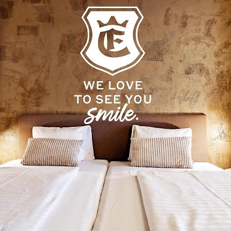 Stadthotel Eggerbraeu Imst Buitenkant foto