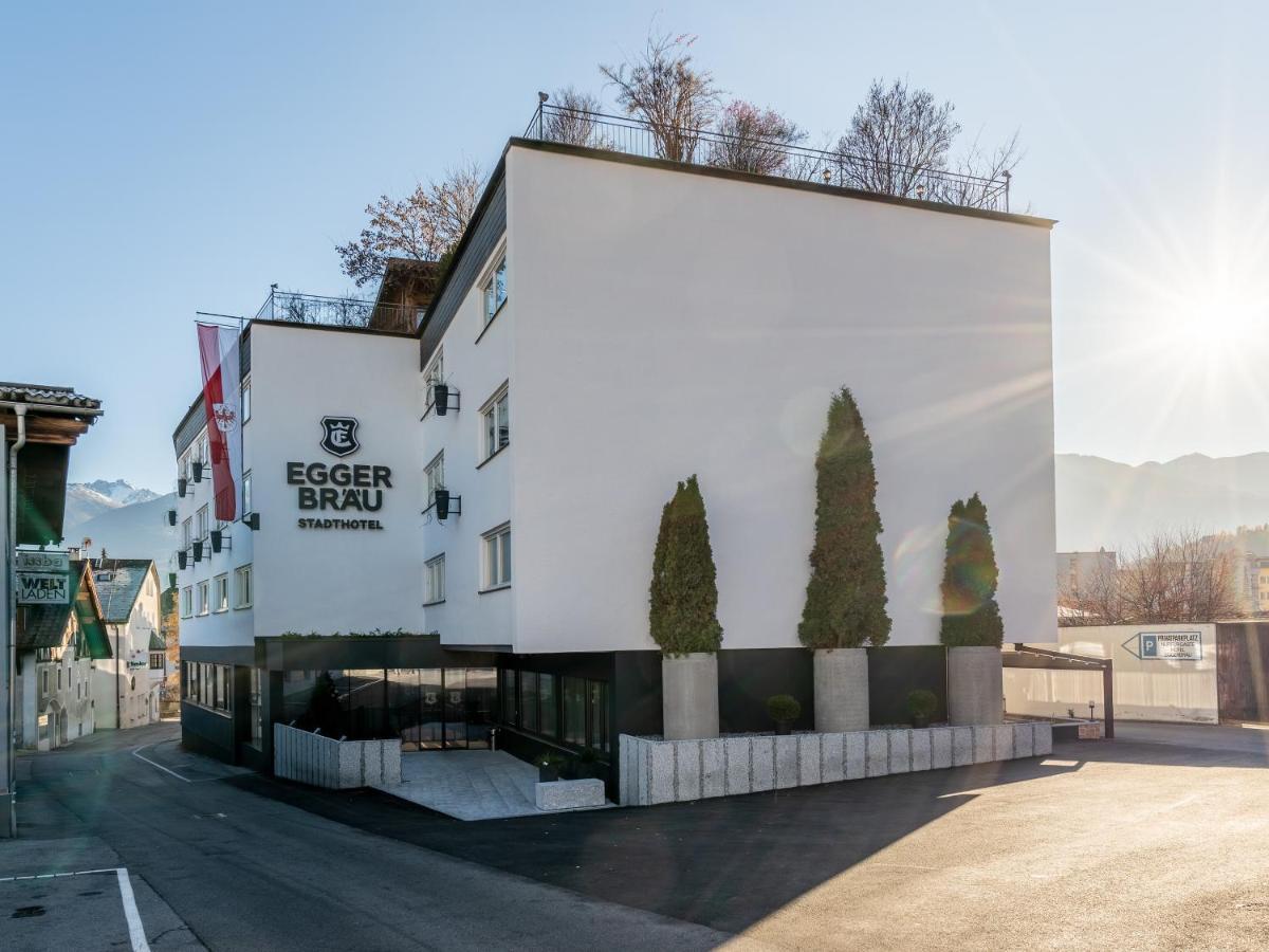 Stadthotel Eggerbraeu Imst Buitenkant foto