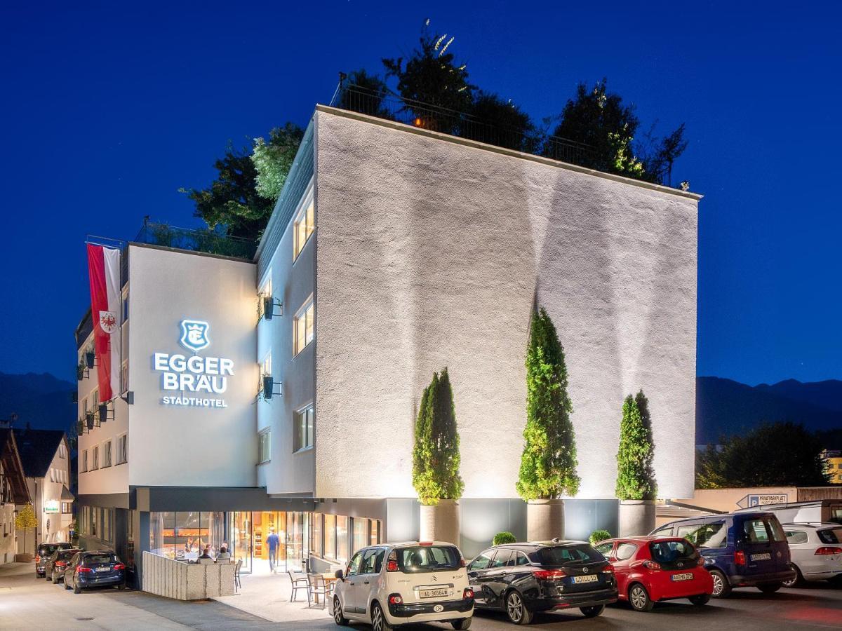 Stadthotel Eggerbraeu Imst Buitenkant foto