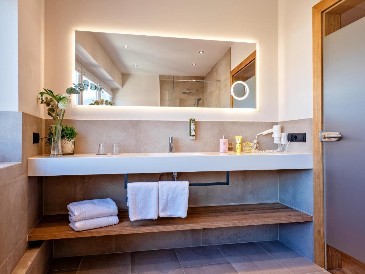 Stadthotel Eggerbraeu Imst Buitenkant foto