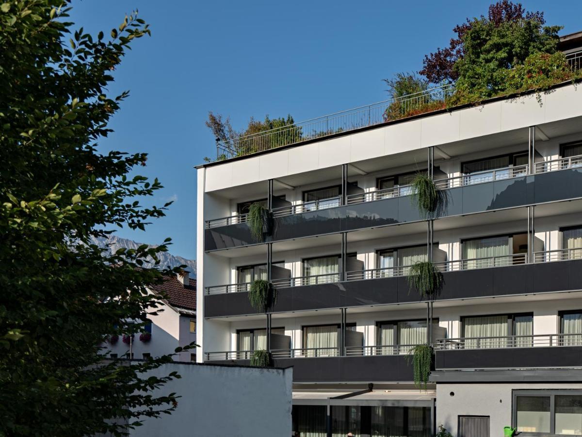 Stadthotel Eggerbraeu Imst Buitenkant foto