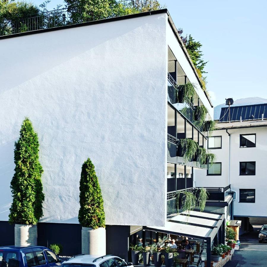 Stadthotel Eggerbraeu Imst Buitenkant foto