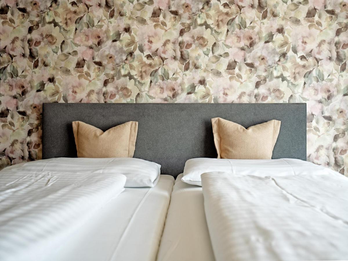 Stadthotel Eggerbraeu Imst Buitenkant foto